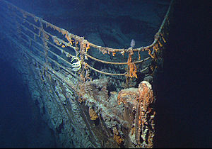 300px-Titanic_wreck_bow67yhn